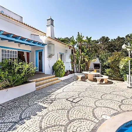 Cabrita, Superb Location, Large Villa, Walk To Restaurants, Supermarkets * Guia (Faro)