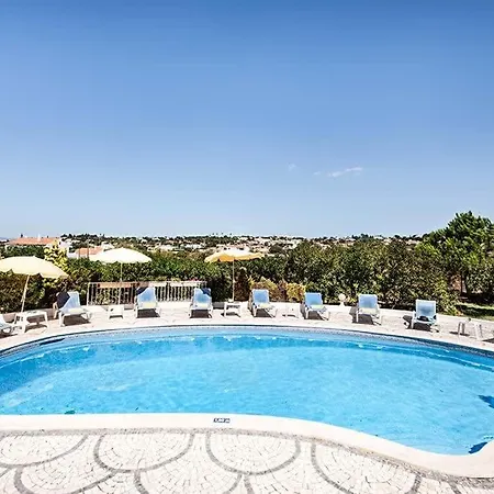 Villa Cabrita, Superb Location, Large Villa, Walk To Restaurants, Supermarkets Guia (Faro)