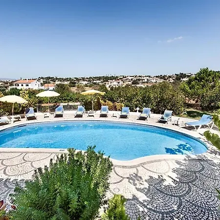 Cabrita, Superb Location, Large Villa, Walk To Restaurants, Supermarkets Guia (Faro)