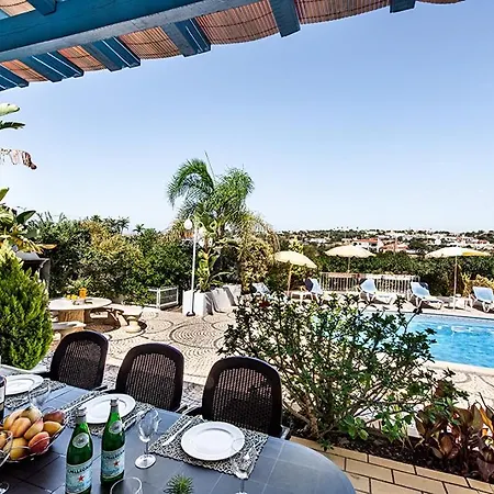 Villa Cabrita, Superb Location, Large Villa, Walk To Restaurants, Supermarkets Guia (Faro)